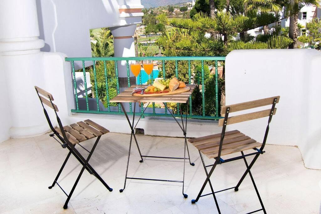 Spectacular Apartment In Matchroom Country Club Fuengirola Bagian luar foto