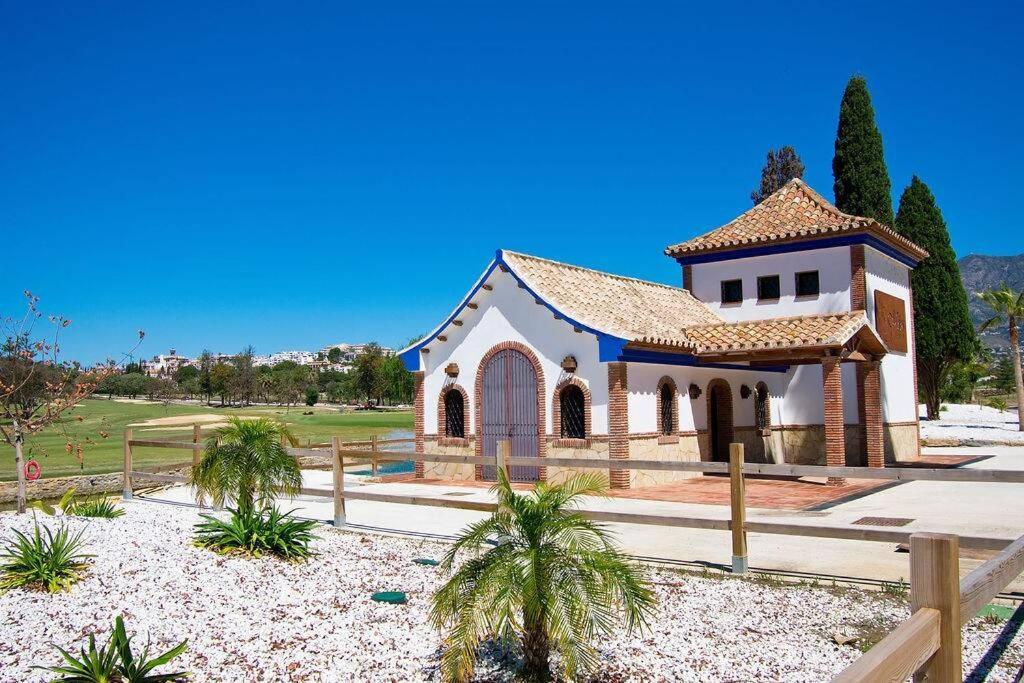 Spectacular Apartment In Matchroom Country Club Fuengirola Bagian luar foto